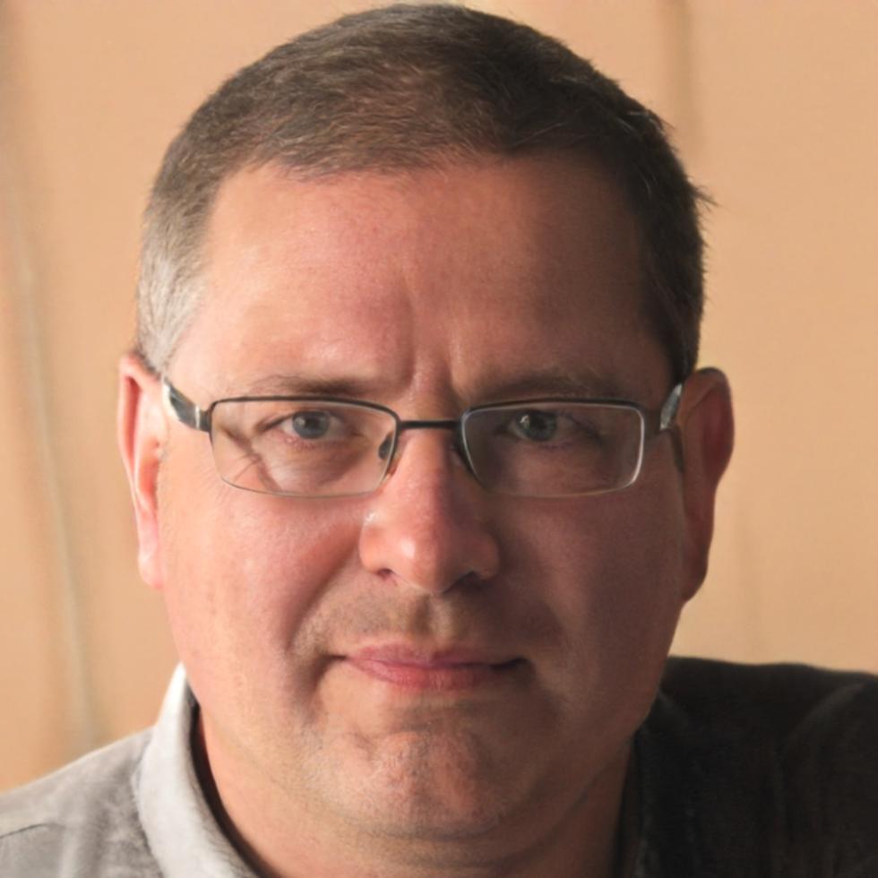Marc Dubois, analyste financier senior